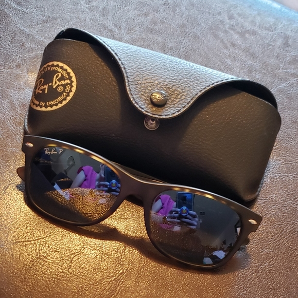 Ray-Bans - Picture 1 of 1